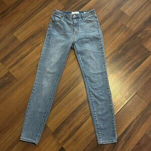 PacSun in Push Up Jeggings size 25- Light Wash, Slightly Distressed